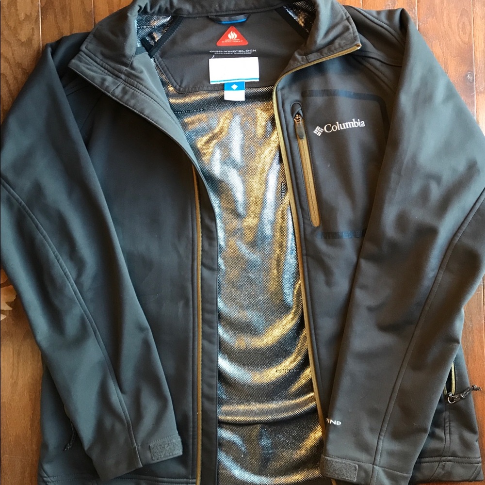 Men’s Columbia soft shell omniheat jacket